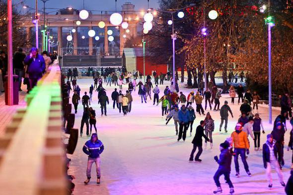 free artificial skating rinks in Moscow