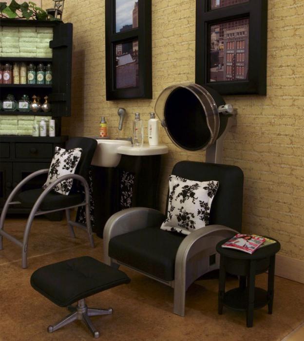 hairdresser workplace photo