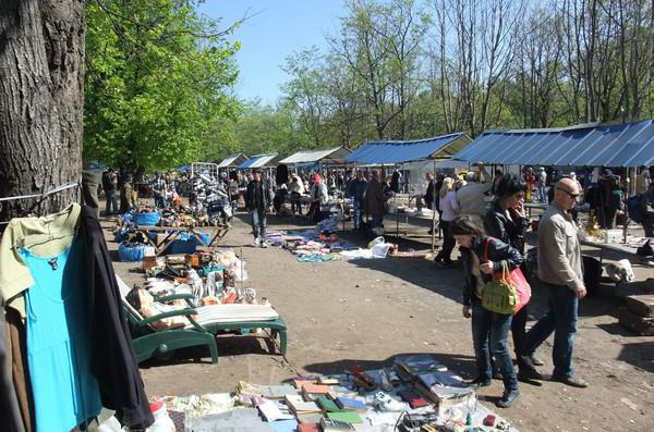 Flea markets in St. Petersburg, addresses