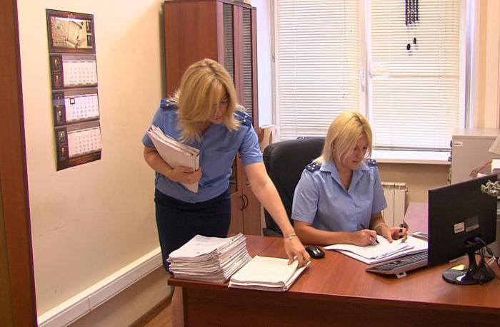 How to extend a residence permit and confirm residence