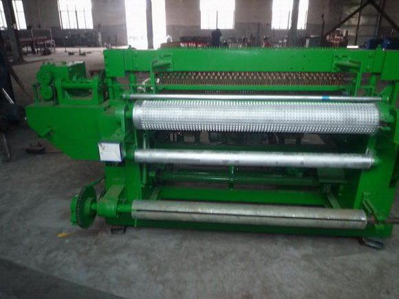 Welded wire mesh equipment
