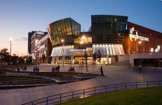large shopping centers of Moscow near the metro