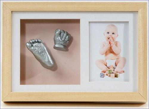 how to make casts of children's pens and legs from salt dough