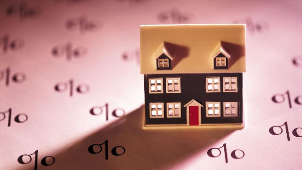 weighted average interest rate on loans to individuals