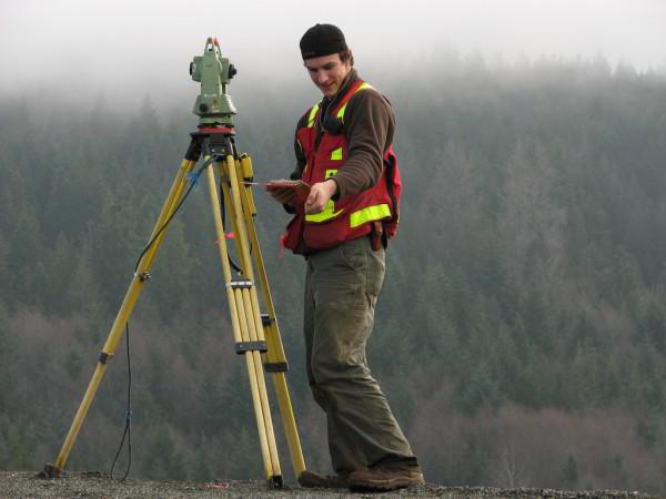 installation of a fence between neighbors in the private sector