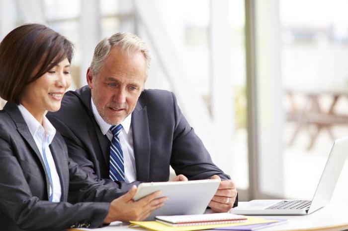 how much does a criminal lawyer earn