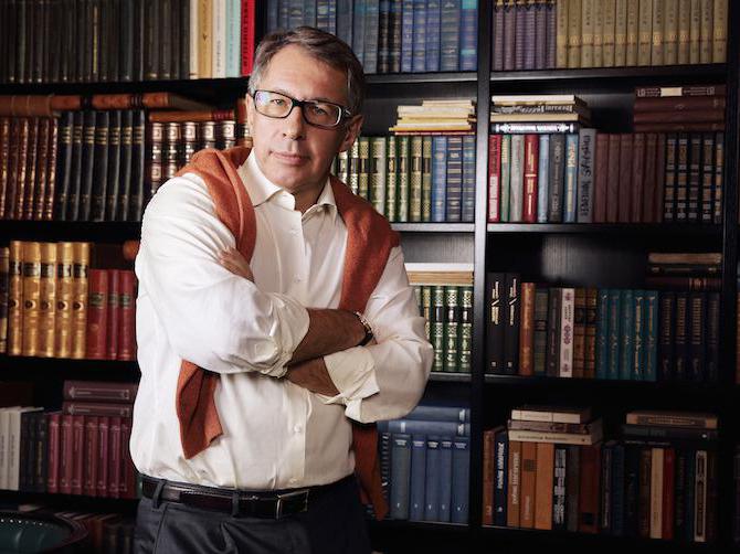 Wife of Peter Aven Elena