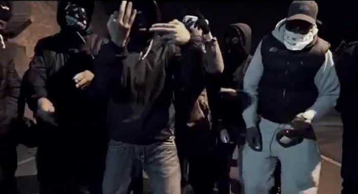 the difference between extortion and violent robbery and robbery