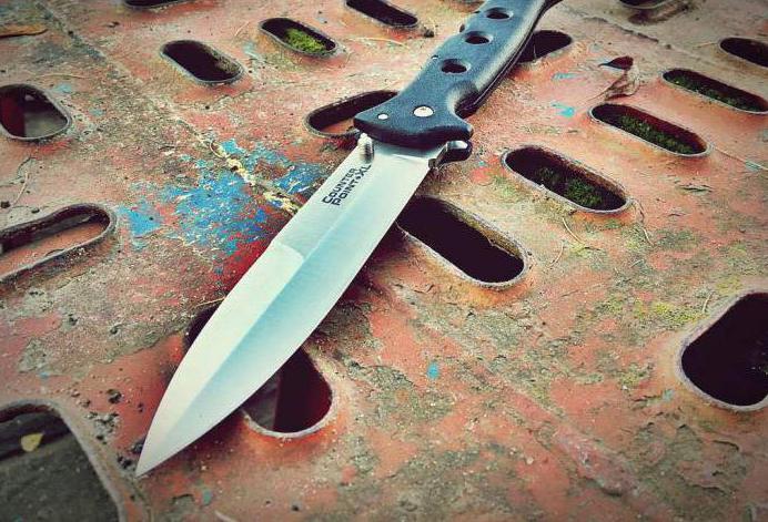 which knife is considered edged weapon in Russia