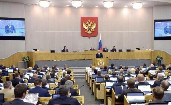 federal laws are passed by a majority vote