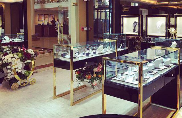 The biggest sunlight store in Moscow