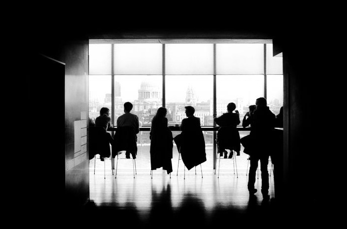 classification of shares by risk and expected return