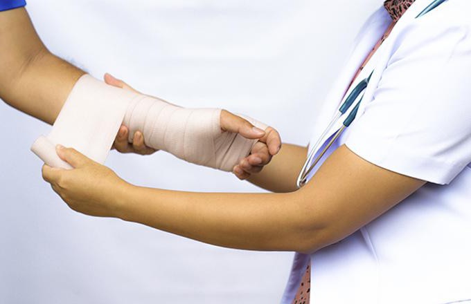 responsibility of the head for violation of labor protection requirements