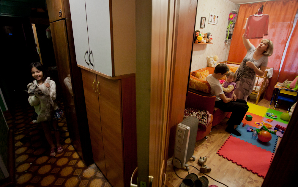 neighbors in a communal apartment