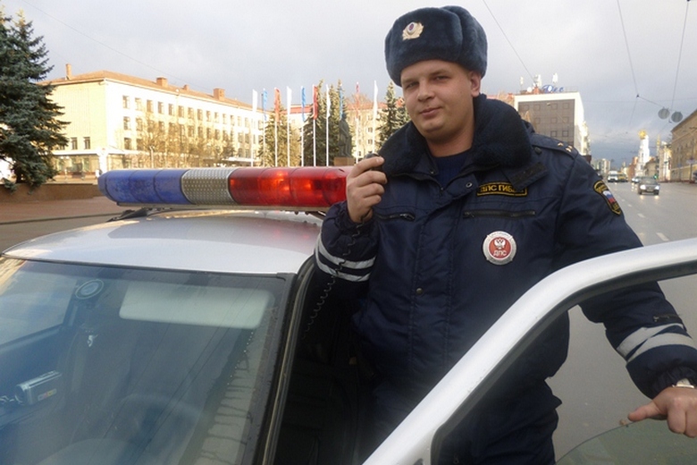 What is the difference between a protocol and a traffic police ruling