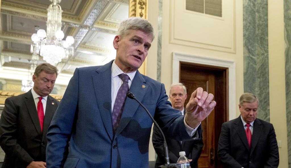 article legal status of a municipal employee