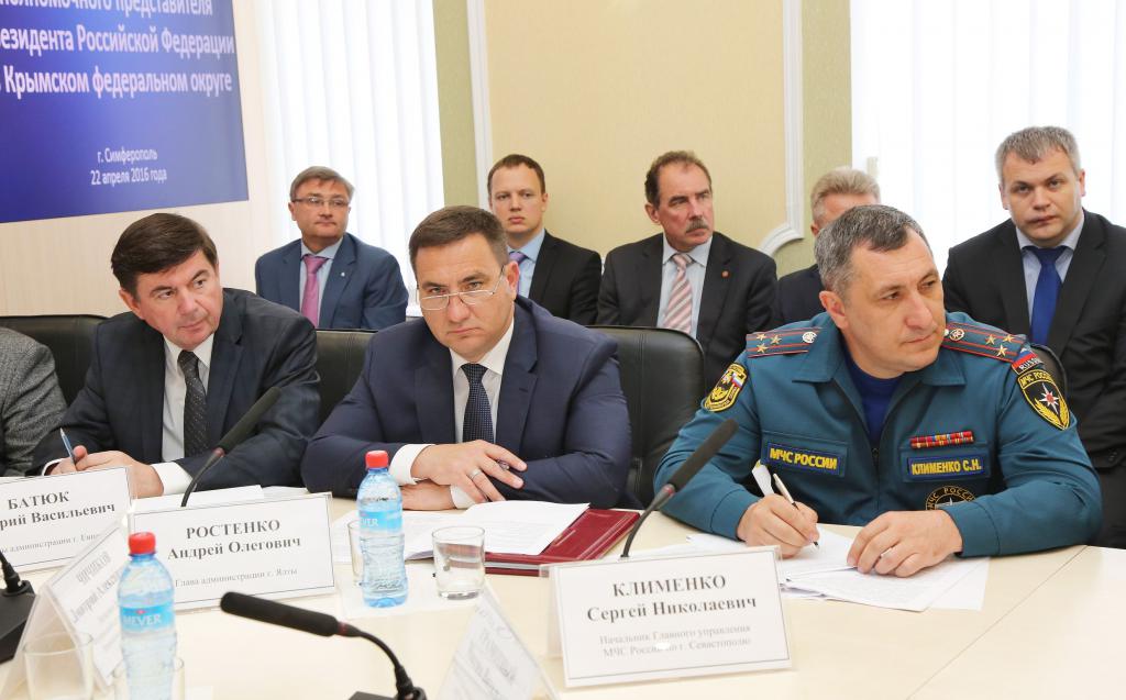 envoys to federal districts