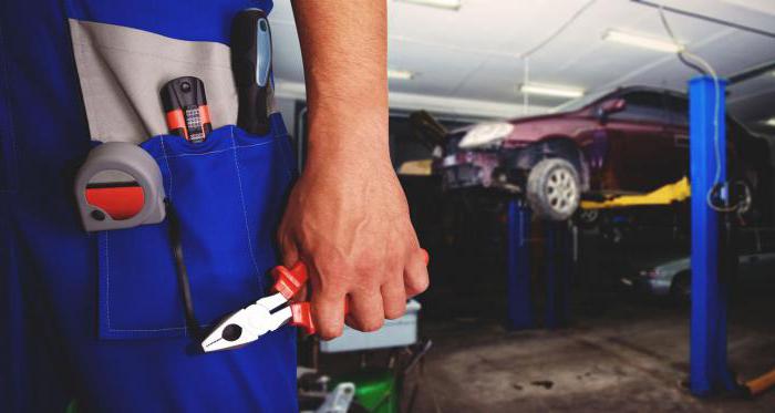 how to attract customers to a car service in a small town