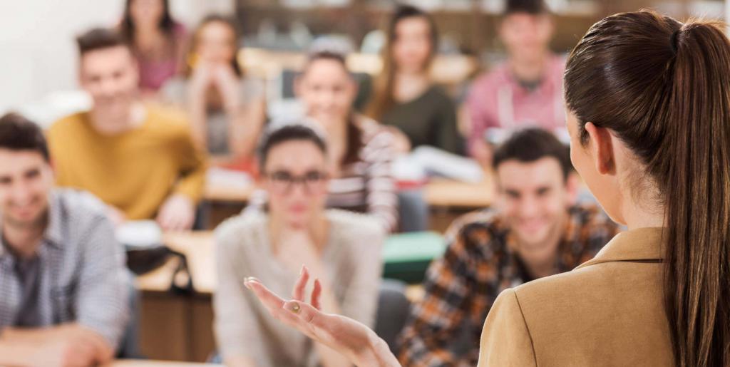 universities with correspondence courses