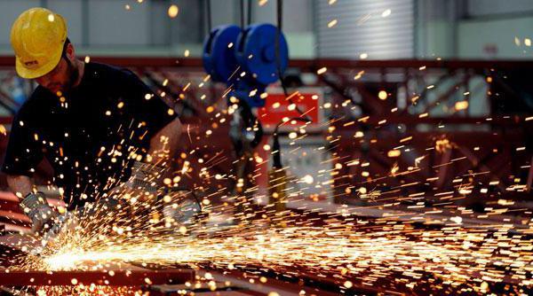 hourly wage rate for workers