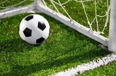 how much do bookmakers earn per day