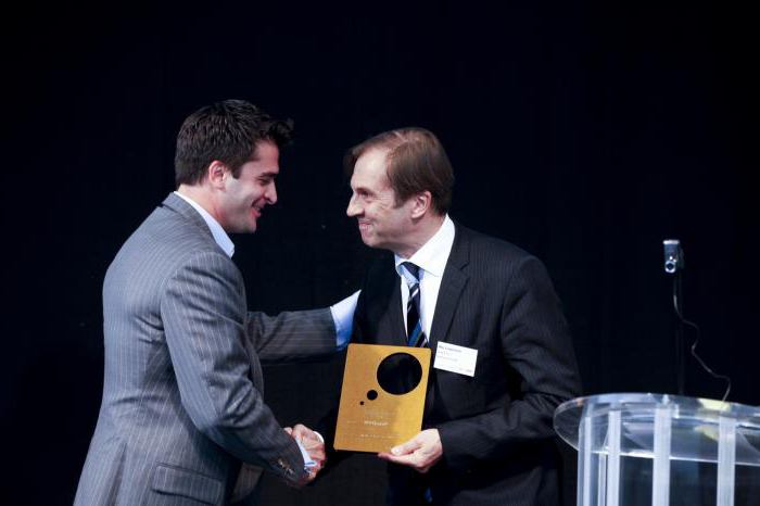 how the laureate differs from the contest winner