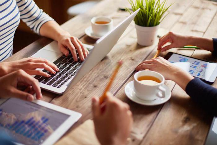 concept of online clothing store