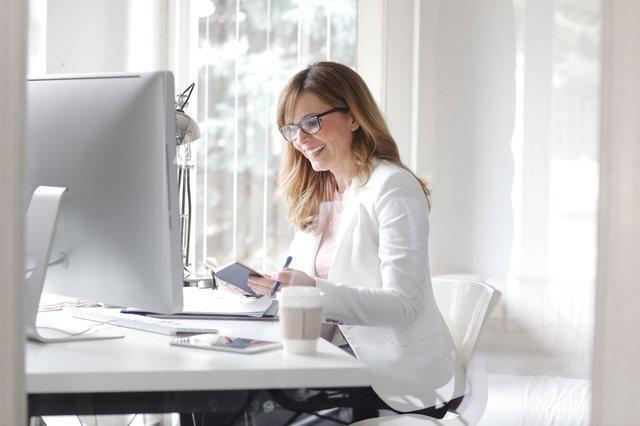 how to become a successful business lady