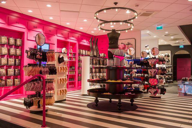 franchise of underwear from 20 meters