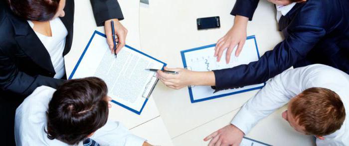 features of the japanese management model