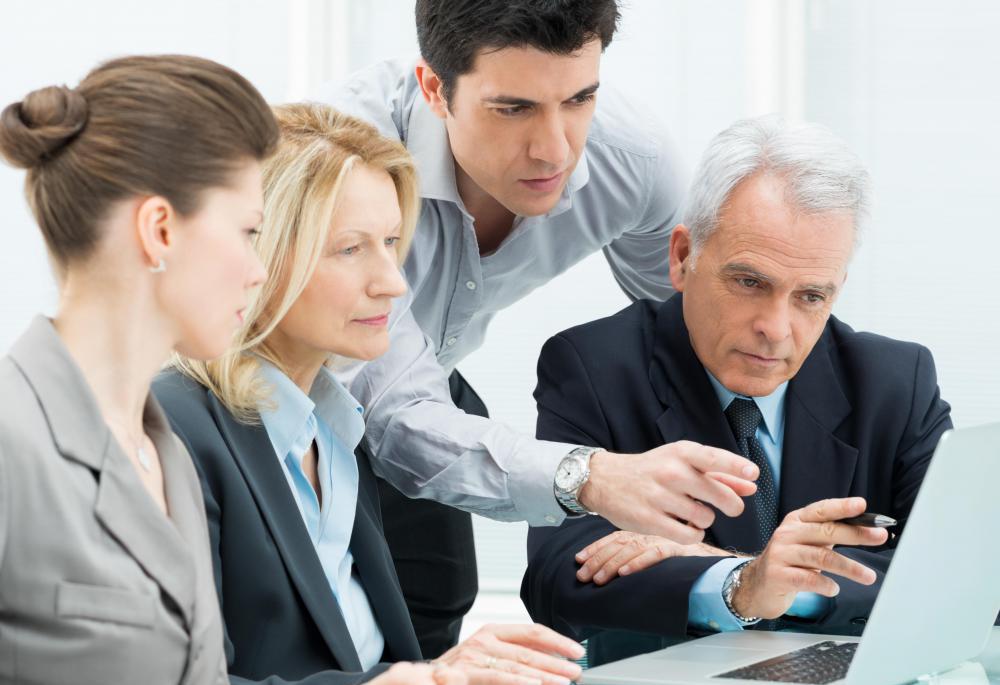 outstaffing and outsourcing differences