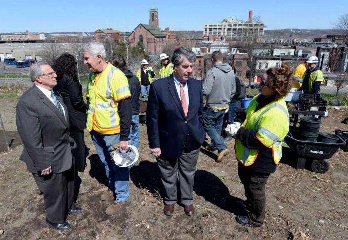 responsibility and control over the implementation of the collective agreement