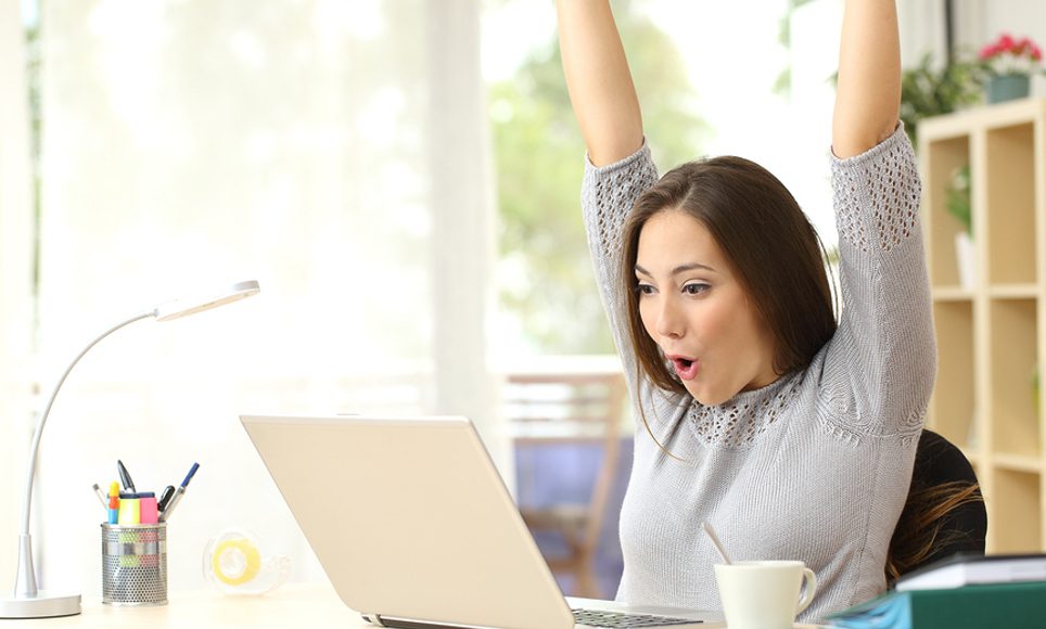 Student social card how to apply through the MFC