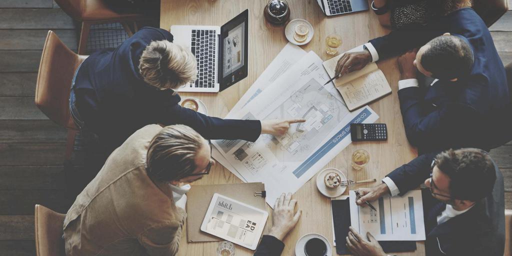 democratic management style is characterized by the fact that