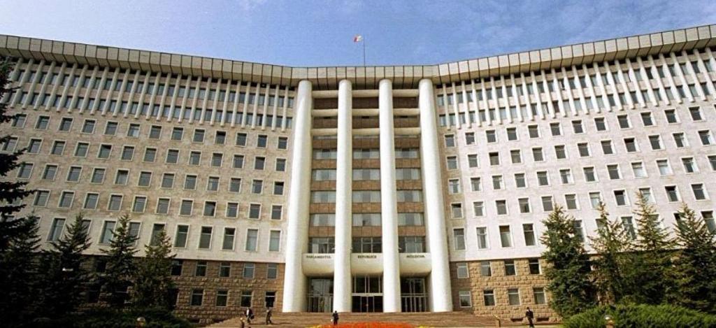 mass reduction is how many people in percentage