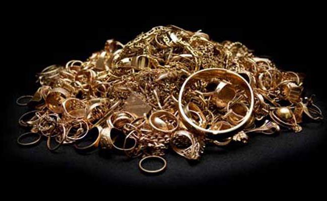 whether jewelry purchased at a pawnshop is refundable