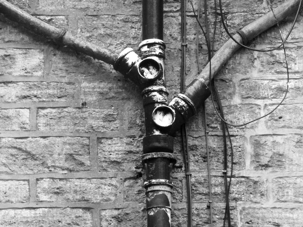 fine for gas in the house