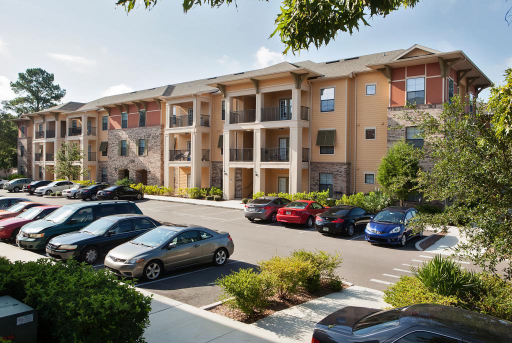 barrier on the territory of the apartment building