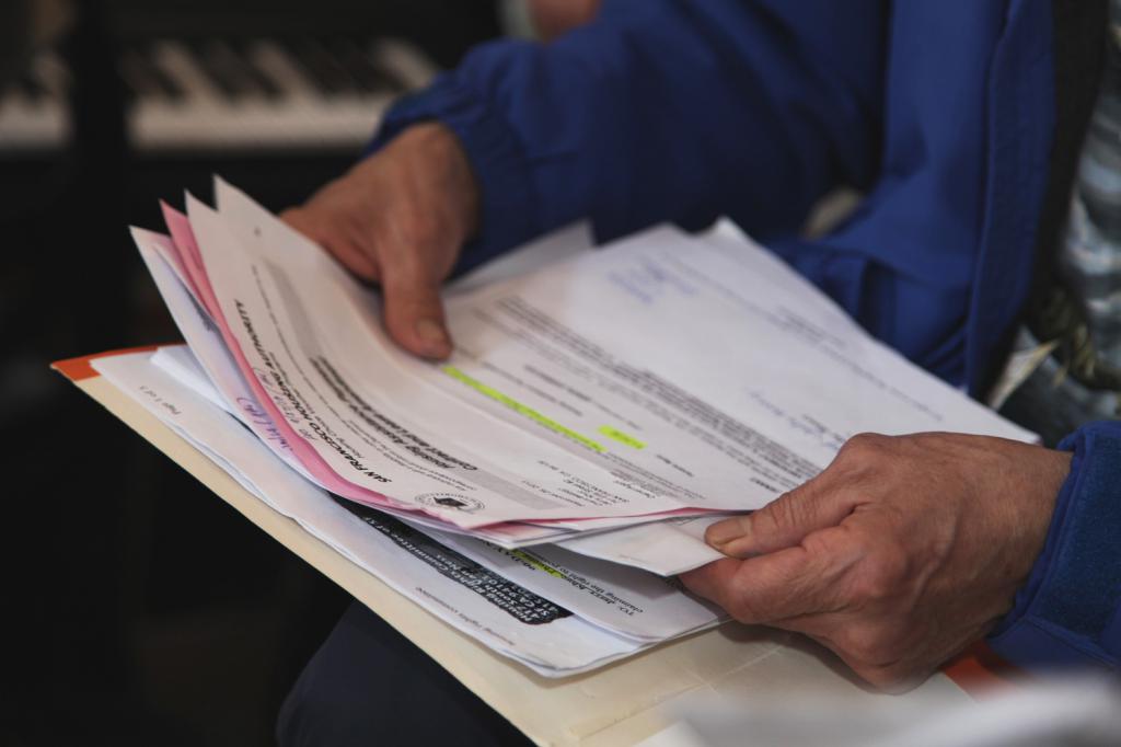 registered in the apartment but not the owner