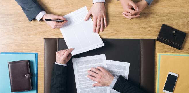 when are required to issue a work book upon dismissal