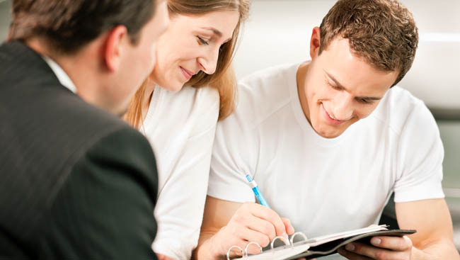 what is the difference between leasing and rent