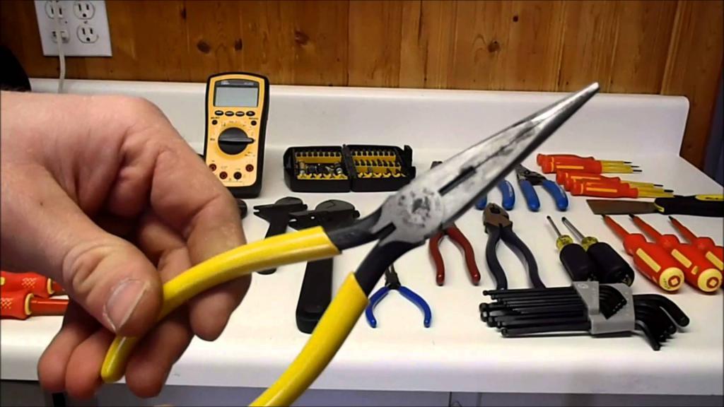 Electrician tools
