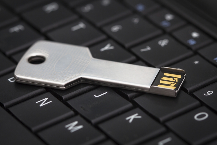 How to install an electronic signature certificate on a computer