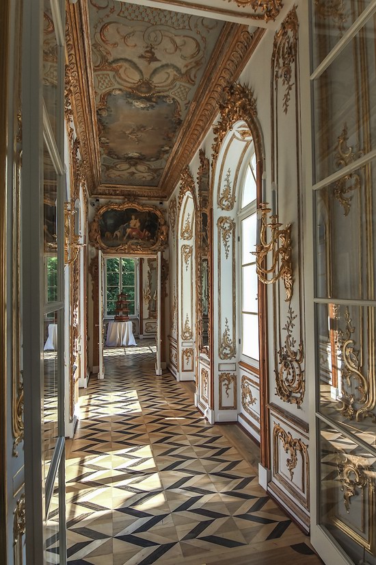 Interior decoration of the pavilion Hermitage
