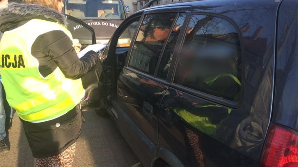 how much is customs clearance