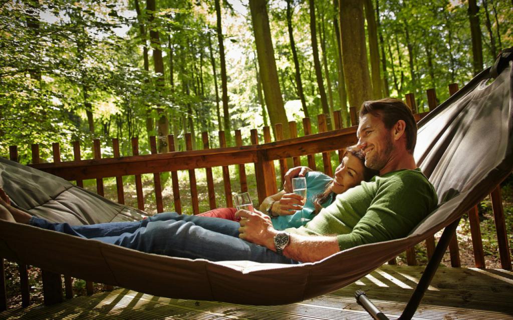 weekly uninterrupted rest should be