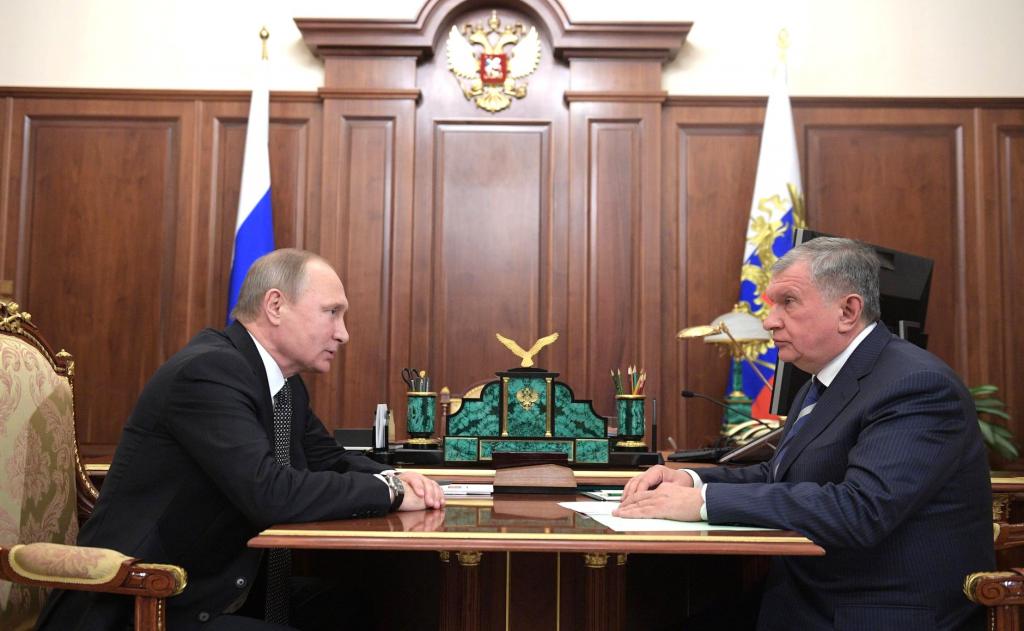 The meeting of Putin and Sechin