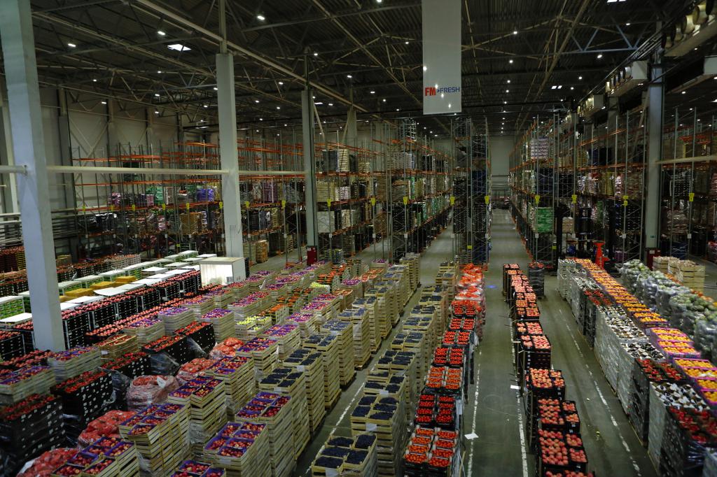 Warehousing logistics in modern enterprises