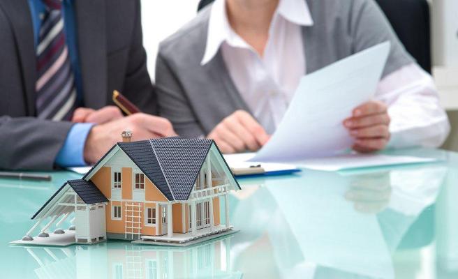 How much does a realtor take for a sale